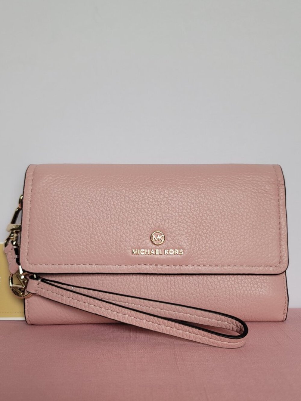 MICHAEL KORS Jet Set Charm Pebble Leather Large Flap Phone Wristlet-S.Rose⭐$98.